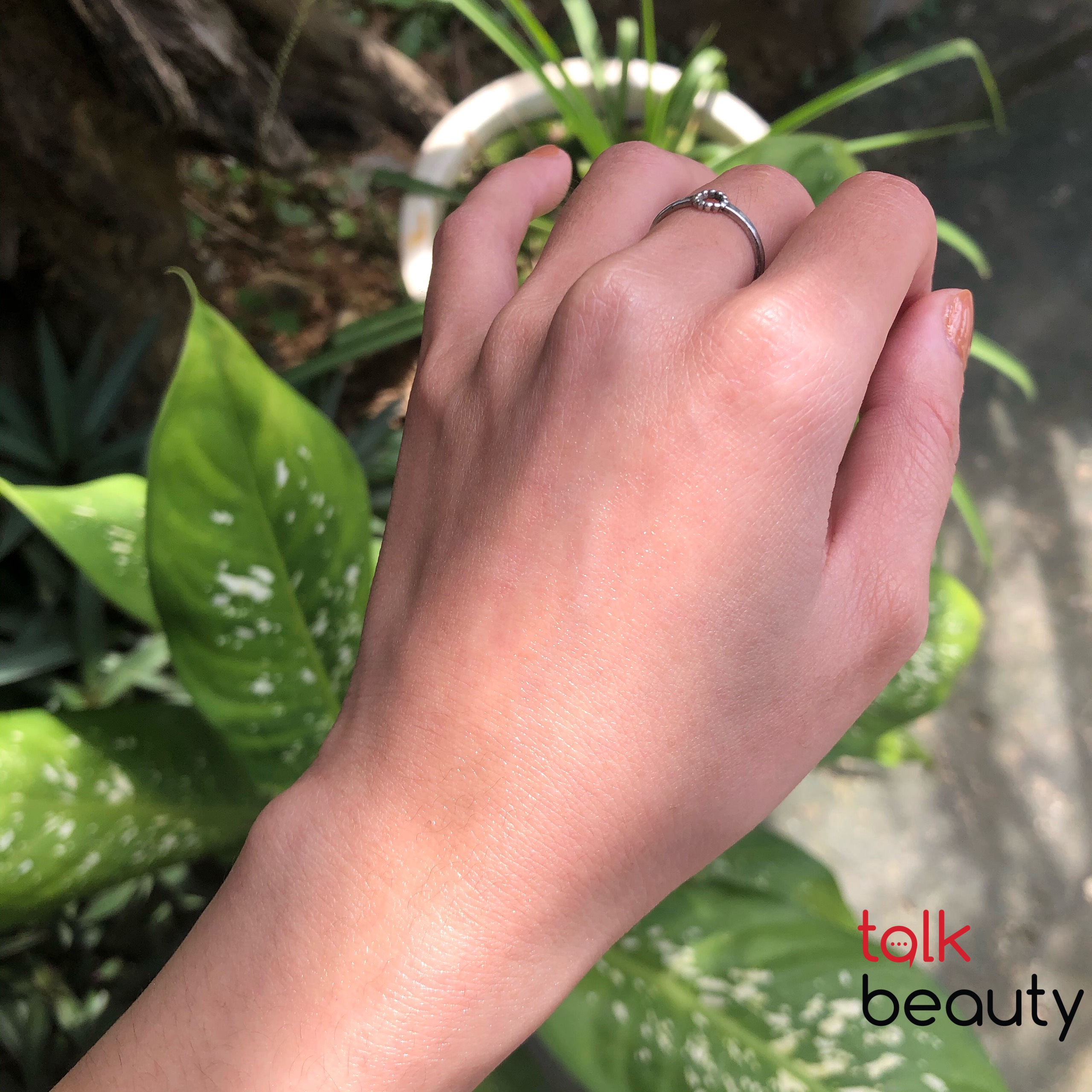 V&agrave; sau khi thoa